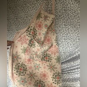 Snowflake Apron